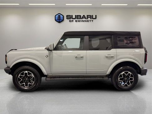 Used 2024 Ford Bronco Outer Banks image 2