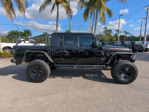 Used 2025 Jeep Gladiator Rubicon w/ Convenience Group image 4