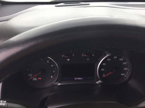 Used 2021 GMC Acadia SLT w/ Trailering Package image 17