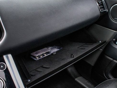 Used 2016 Land Rover Range Rover Sport HSE image 19