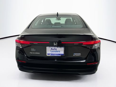 Used 2023 Honda Accord Sport image 6