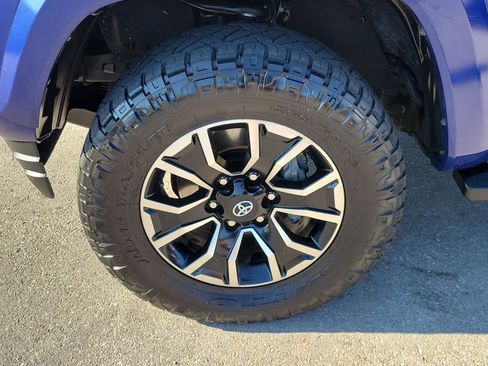 Used 2022 Toyota Tacoma TRD Sport image 26