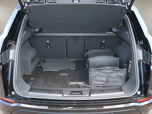 New 2026 Land Rover Range Rover Evoque S AWD/4WD image 16