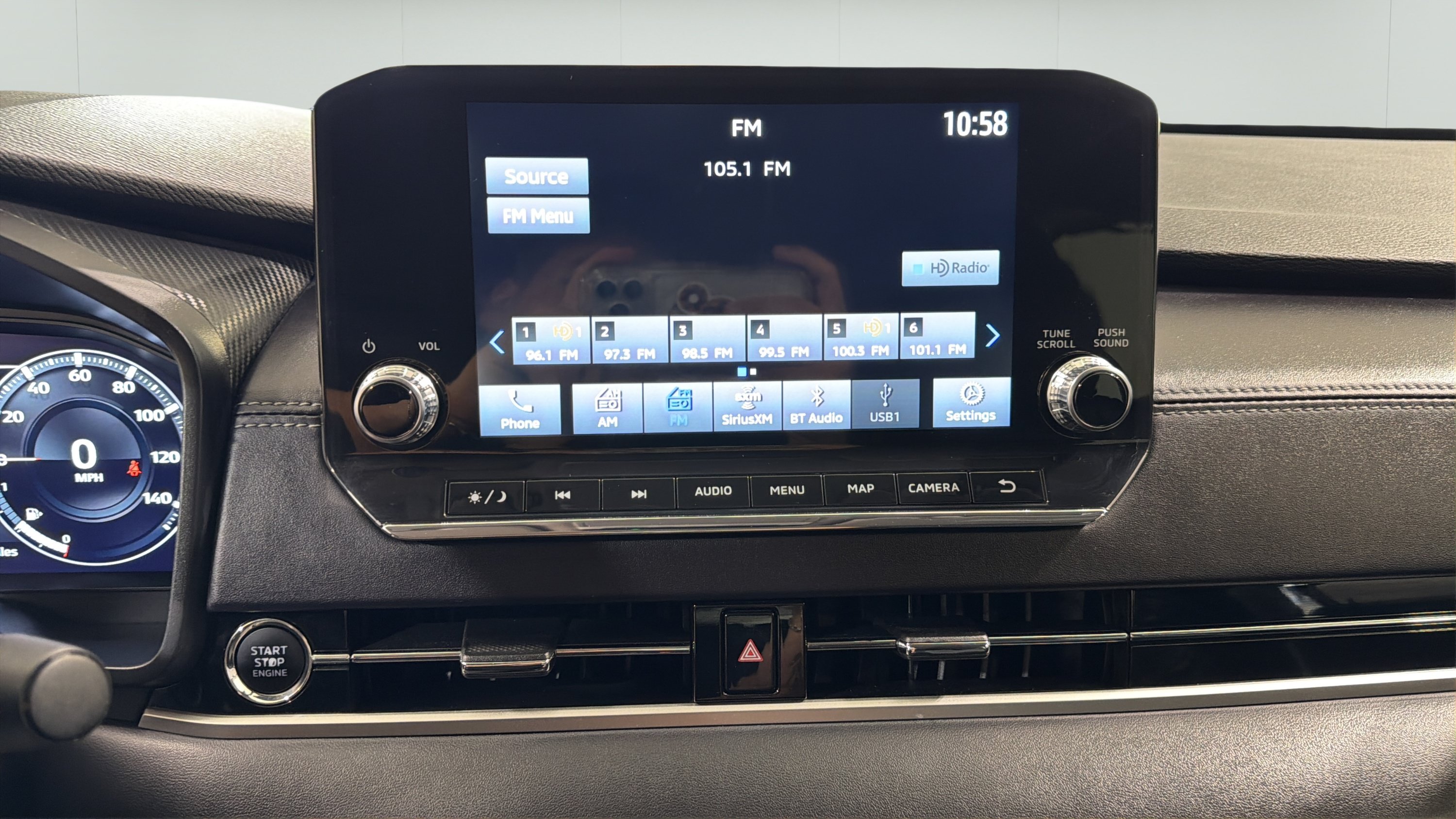 Used 2024 Mitsubishi Outlander SEL FWD image 16