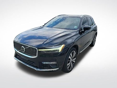Used 2023 Volvo XC60 B5 Plus w/ Climate Package AWD/4WD image 4