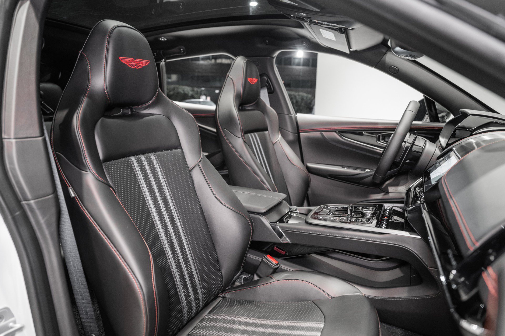 New 2026 Aston Martin DBX 707 AWD/4WD image 22