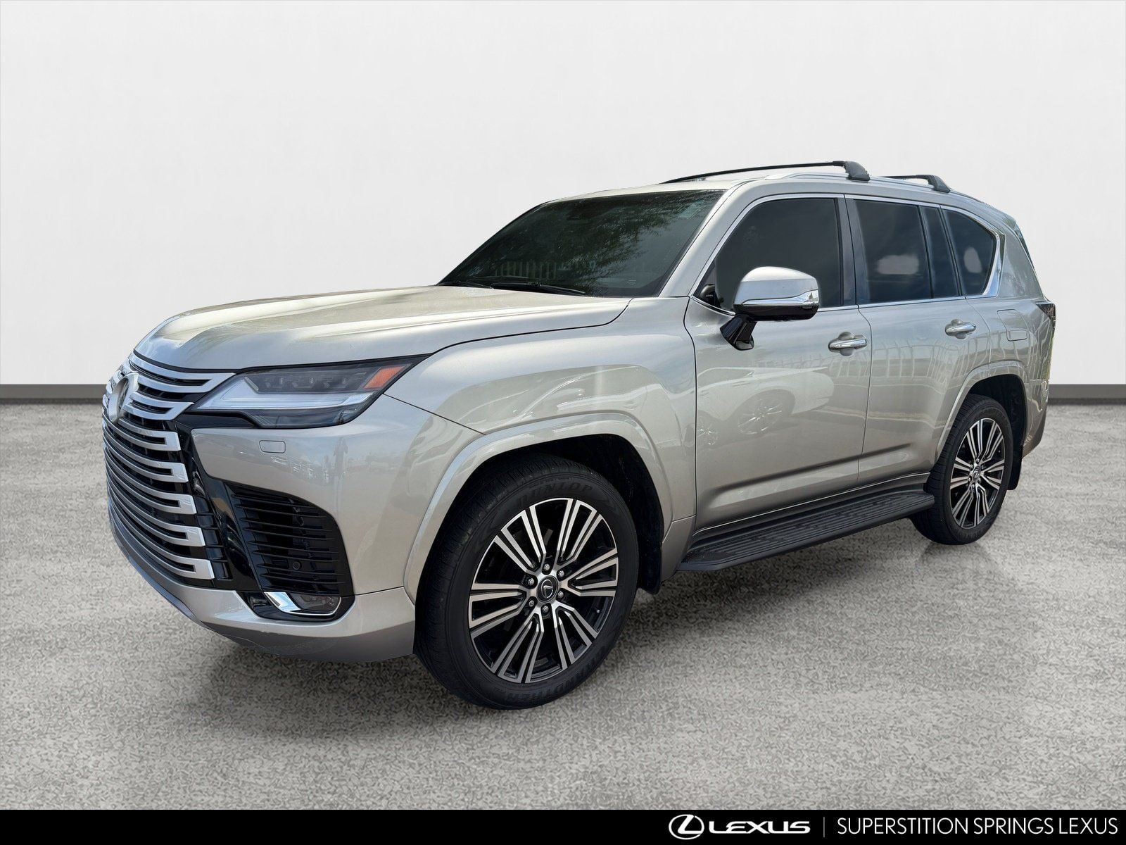 Used 2024 Lexus LX 600 4WD w/ Luxury Package image 5