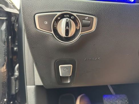Used 2017 Mercedes-Benz E 300 4MATIC w/ Premium 2 Package image 24