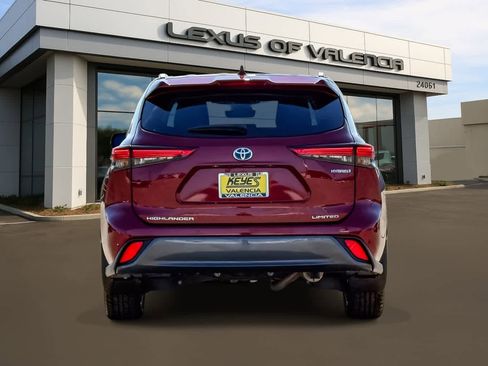 Used 2023 Toyota Highlander Limited AWD/4WD image 3