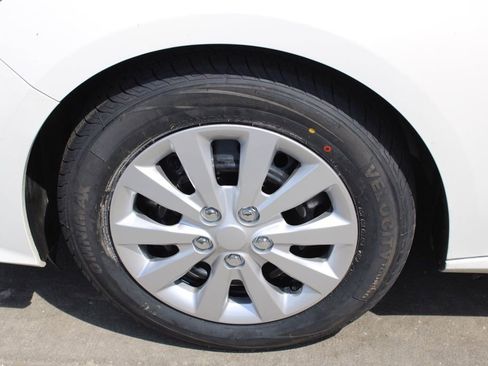 Used 2022 Nissan Altima 2.5 S FWD image 11