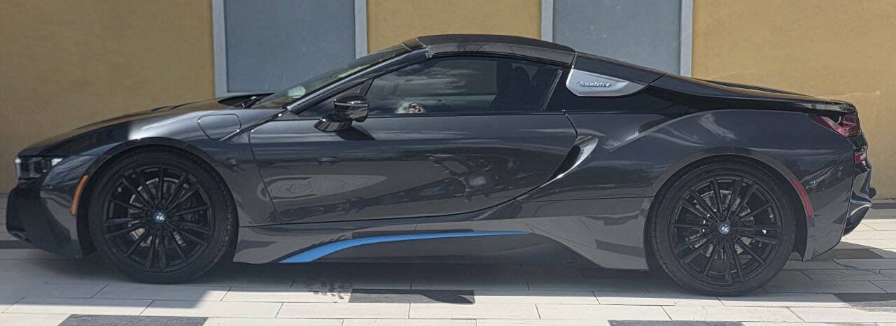 Used 2019 BMW i8 Roadster AWD/4WD image 6