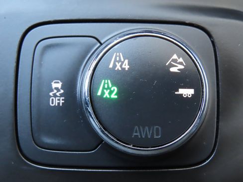 Certified 2019 Chevrolet Traverse LT w/ LT Premium Package image 10