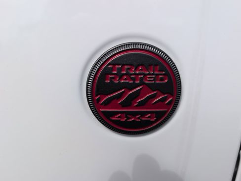 Used 2021 Jeep Wrangler Unlimited Rubicon image 10