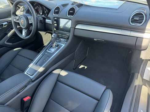 New 2025 Porsche 718 Cayman image 15