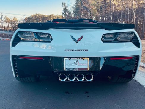 Used 2015 Chevrolet Corvette Z06 w/ 3LZ Preferred Equipment Group image 16