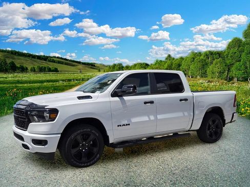 Used 2024 RAM 1500 Big Horn RWD image 2