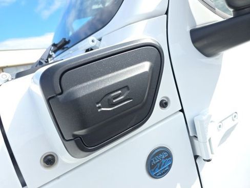 Used 2025 Jeep Wrangler Sahara 4xe w/ Safety Group image 58