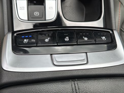 Used 2024 Hyundai Santa Cruz Limited AWD/4WD image 17