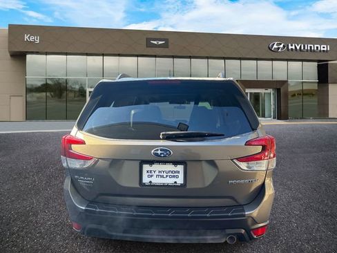 Used 2020 Subaru Forester Limited image 7