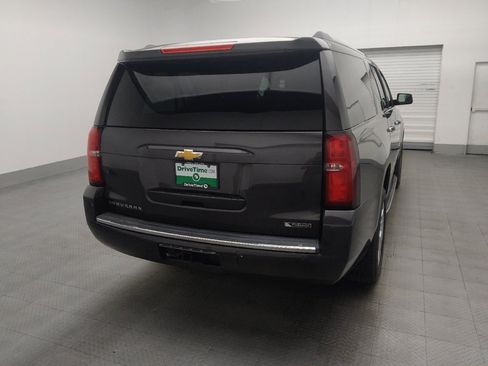 Used 2017 Chevrolet Suburban Premier AWD/4WD image 7