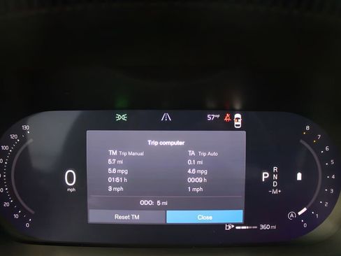 New 2026 Volvo XC60 B5 Plus w/ Protection Package Premier image 30