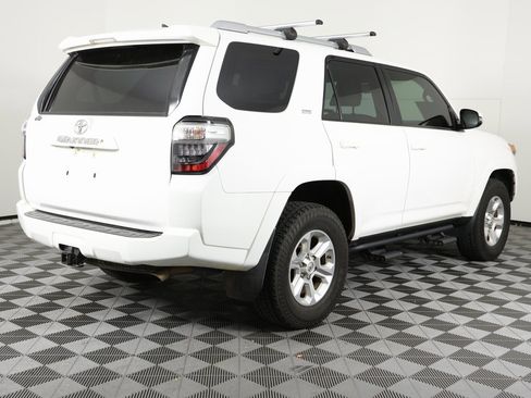 Used 2015 Toyota 4Runner SR5 Premium image 5