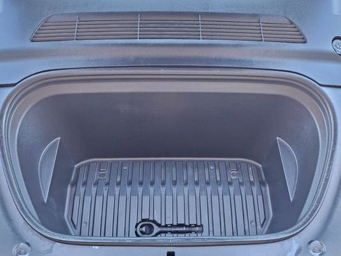 Used 2022 Tesla Model Y Performance image 22