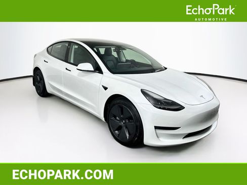 Used 2023 Tesla Model 3 Standard Range RWD image 1
