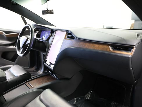 Used 2020 Tesla Model X Long Range AWD/4WD image 40