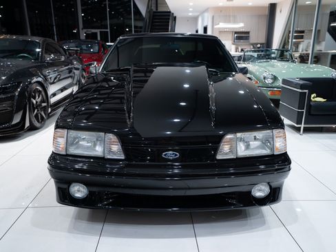 Used 1990 Ford Mustang GT RWD image 28
