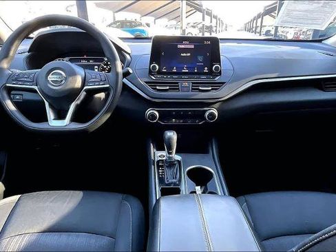 Certified 2022 Nissan Altima 2.5 SV image 15