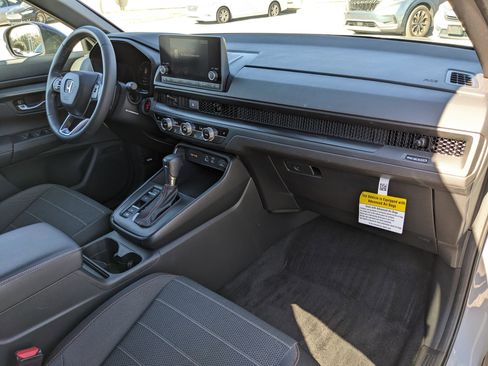 Used 2023 Honda CR-V Sport image 17