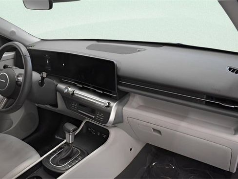 Used 2025 Hyundai Kona SEL image 17