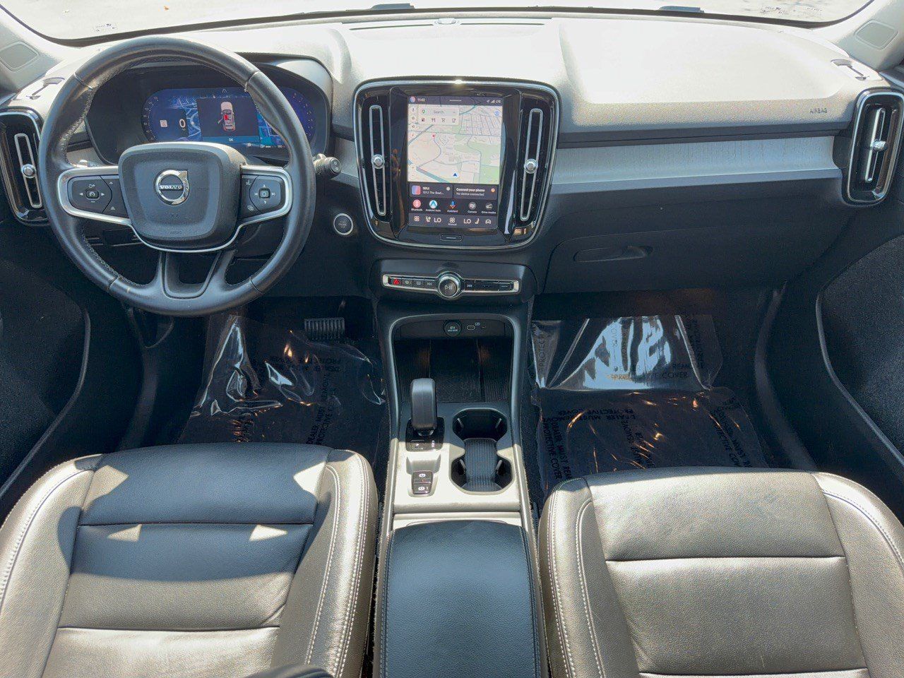 Used 2025 Volvo XC40 B5 Core AWD/4WD image 17