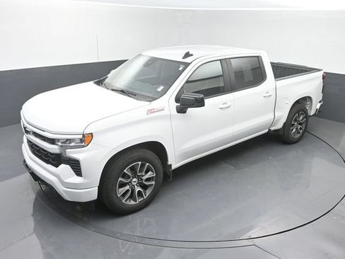 Used 2023 Chevrolet Silverado 1500 RST w/ Z71 Off-Road Package AWD/4WD image 32