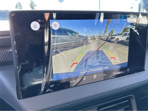 New 2025 Ford Maverick XL image 9