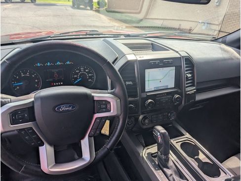Used 2019 Ford F150 XLT w/ Equipment Group 302A Luxury AWD/4WD image 18