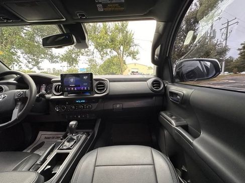 Used 2023 Toyota Tacoma TRD Sport AWD/4WD image 28