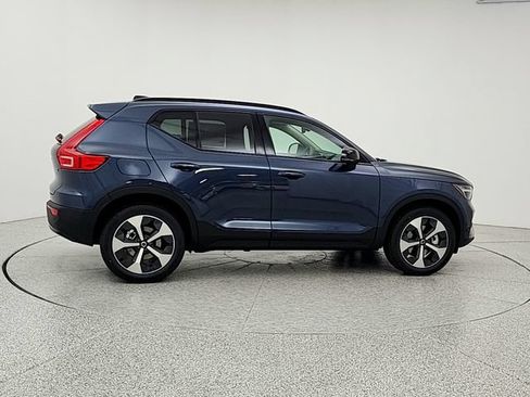 New 2026 Volvo XC40 B5 Plus w/ Protection Package Premier AWD/4WD image 4