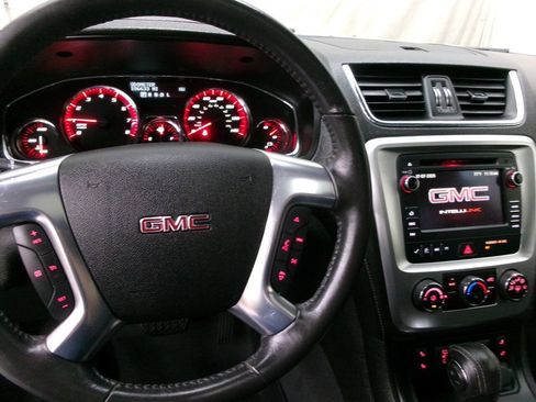 Used 2016 GMC Acadia SLE AWD/4WD image 35