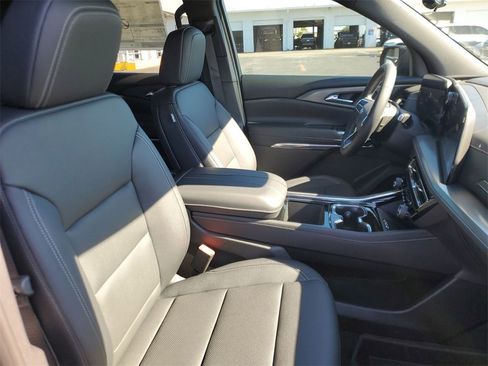 New 2026 Chevrolet Traverse LT w/ Driver Confidence Package image 29