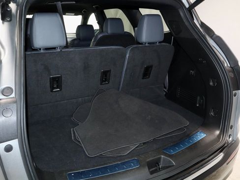 Used 2024 Buick Enclave Premium image 14