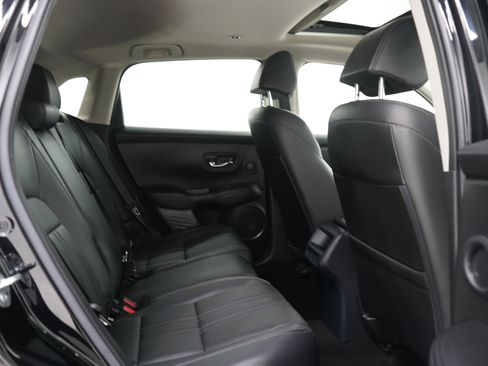 Used 2023 Honda HR-V EX-L image 13