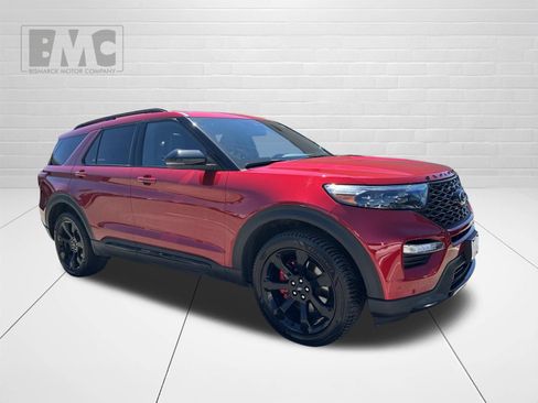 Used 2023 Ford Explorer ST w/ Equipment Group 401A AWD/4WD image 2