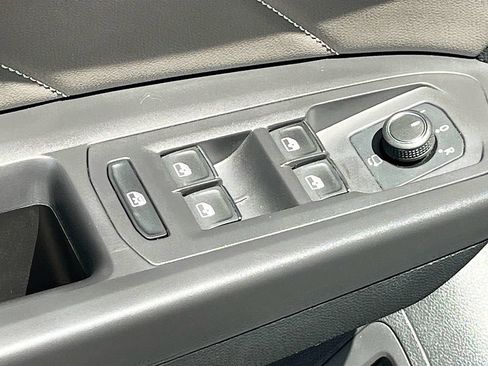 Used 2023 Volkswagen Atlas SEL Premium AWD/4WD image 18