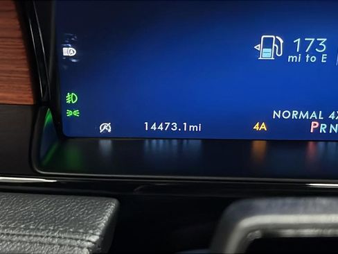 Used 2024 Lincoln Navigator Premiere AWD/4WD image 10