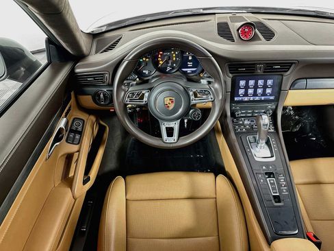 Certified 2019 Porsche 911 Carrera GTS RWD image 24