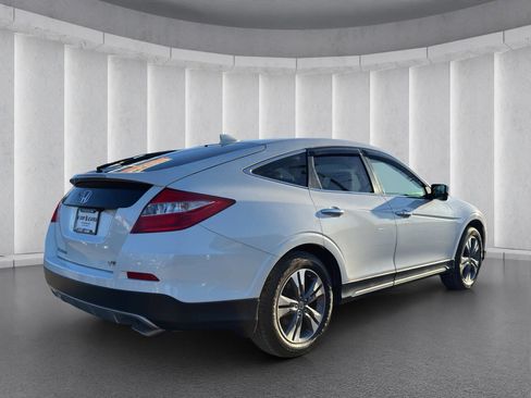 Used 2015 Honda Crosstour EX-L image 5