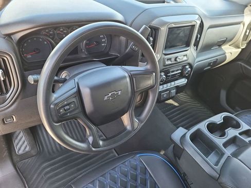 Used 2019 Chevrolet Silverado 1500 Custom Trail Boss w/ Custom Convenience Package AWD/4WD image 16