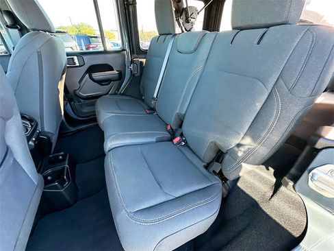 Used 2024 Jeep Wrangler Sport S image 23